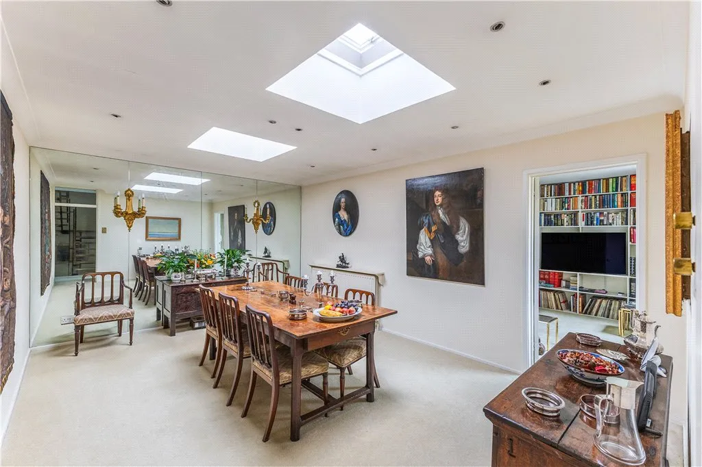 Shaftesbury Mews, London, W8 6, photo 32