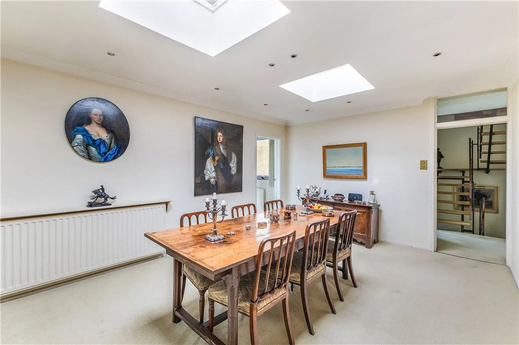Shaftesbury Mews, London, W8 6, photo 31