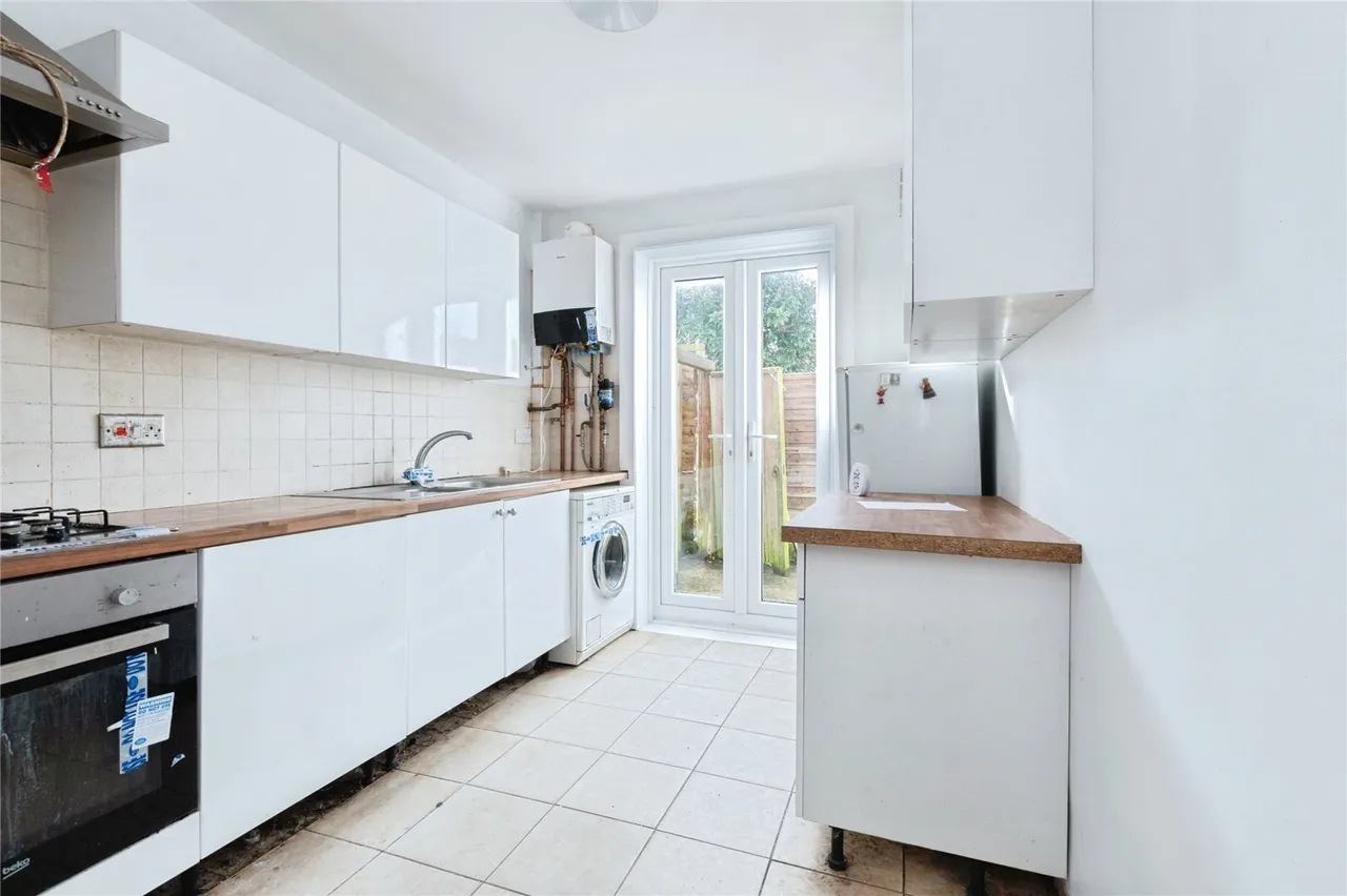 Burleigh Road, Bournemouth, BH6, photo 2