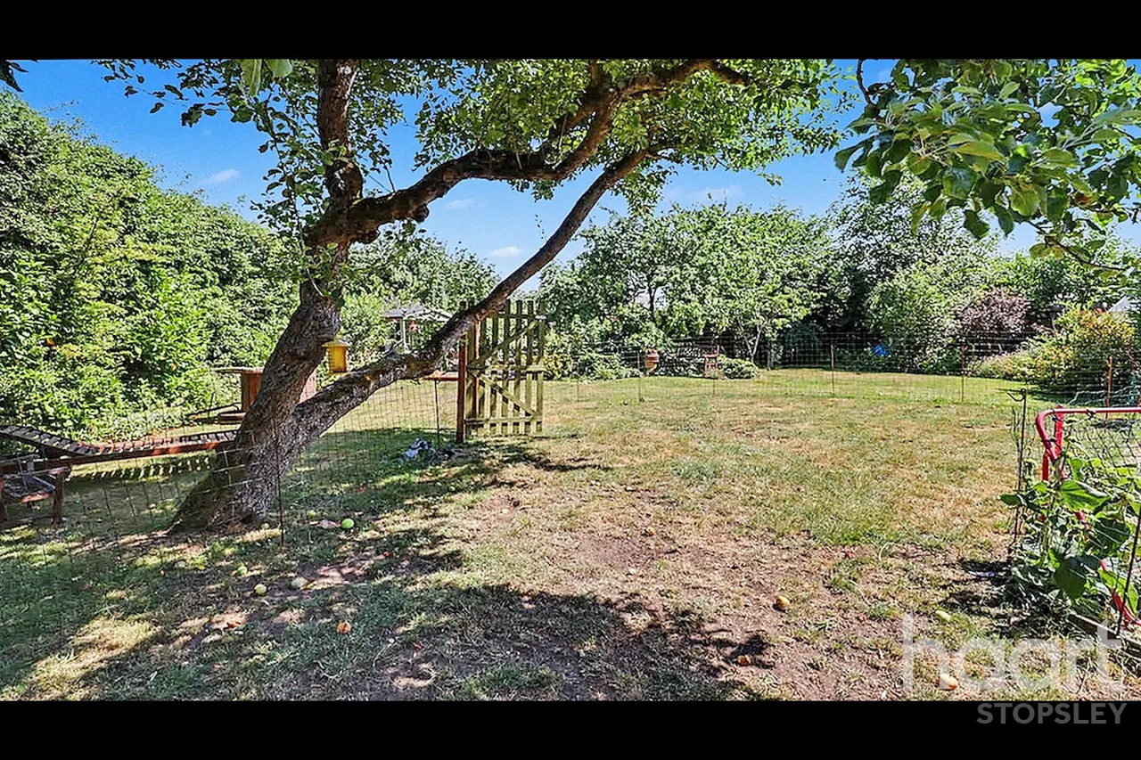 Park Road, Westoning Village, MK45, photo 35