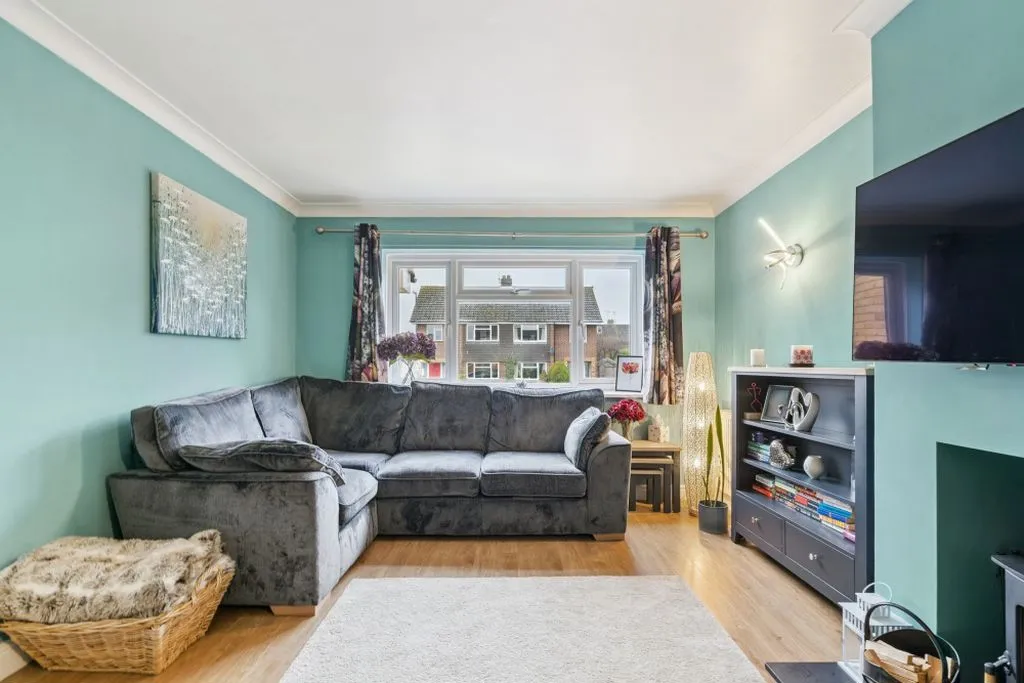 Laburnum Close, Marlow SL7 3LF, photo 9