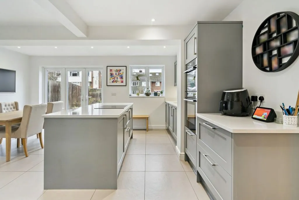 Laburnum Close, Marlow SL7 3LF, photo 4