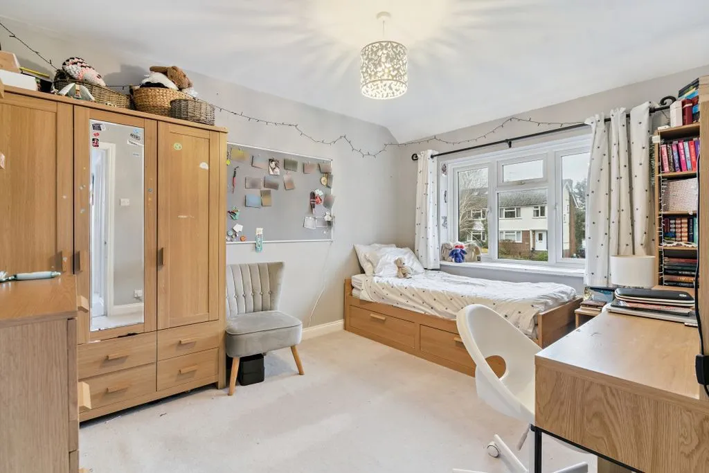 Laburnum Close, Marlow SL7 3LF, photo 16