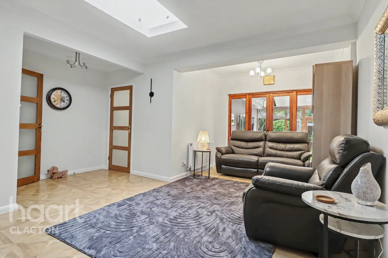 Thorpe Road, Frinton-On-Sea, CO13, photo 5