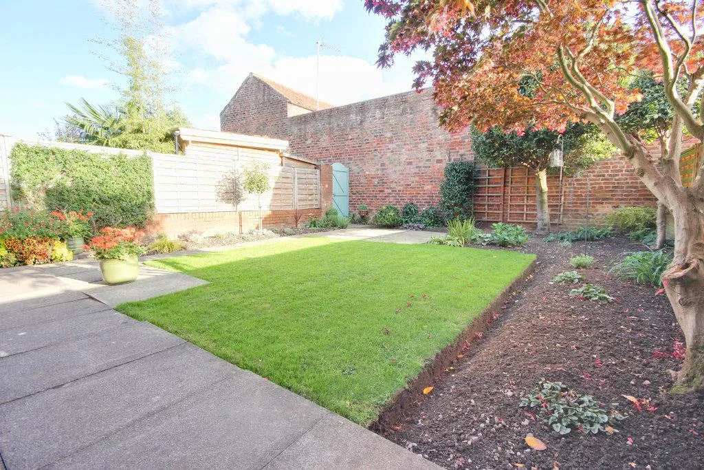 Waltham Lane, Beverley, photo 15