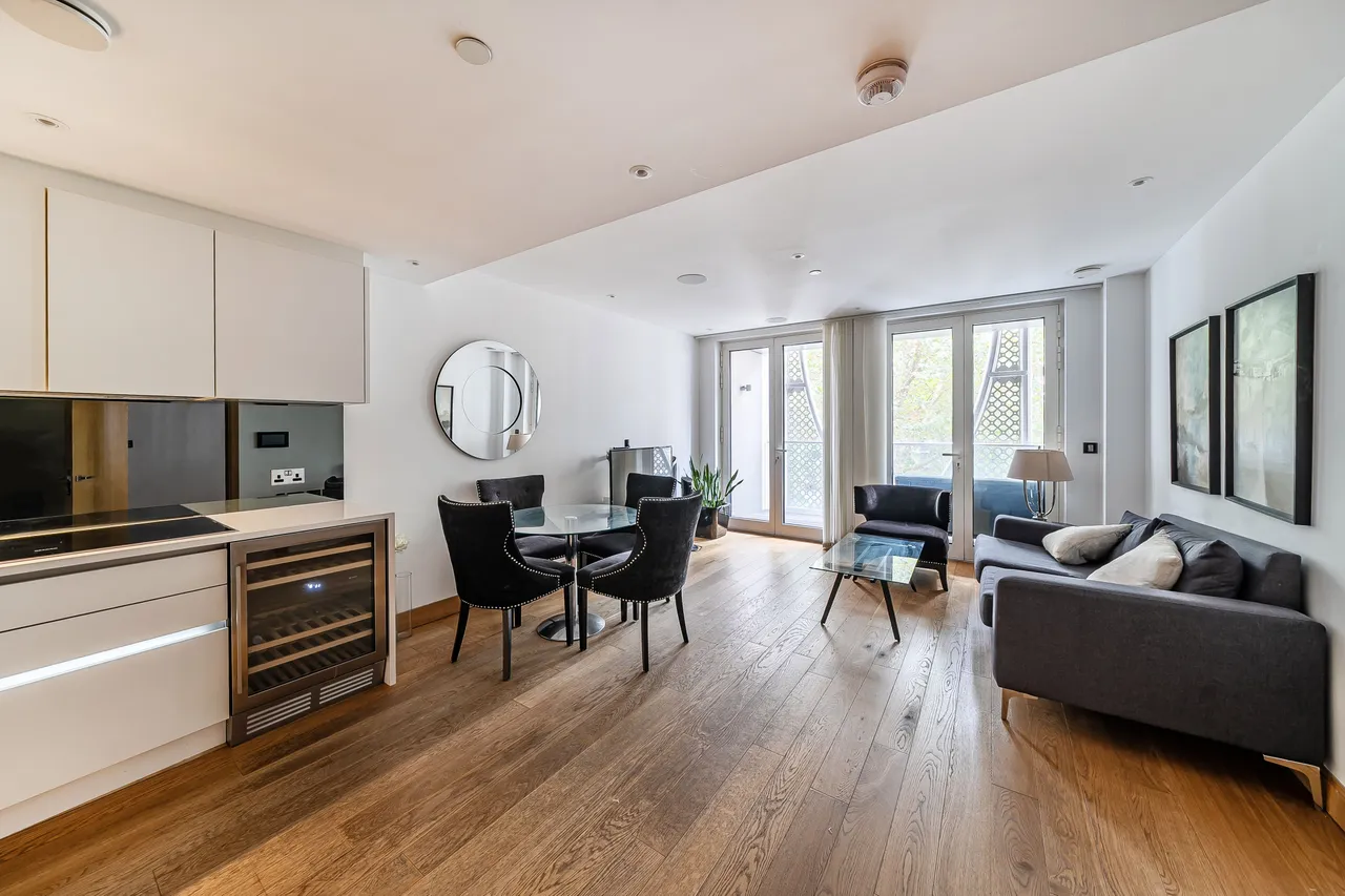 Horseferry Road, SW1P, photo 13