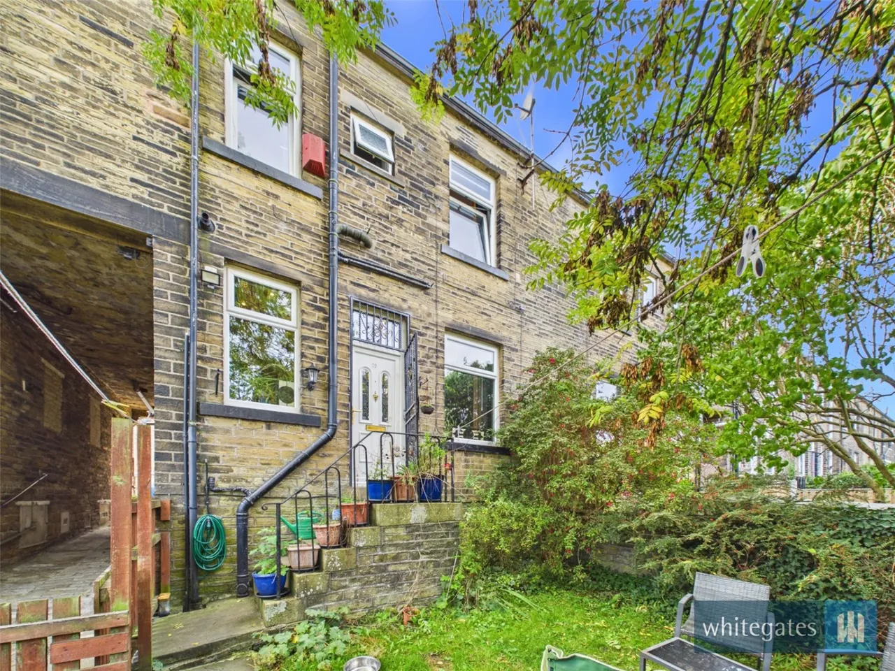 2 bed house for sale, Halstead Place, Bradford, BD7