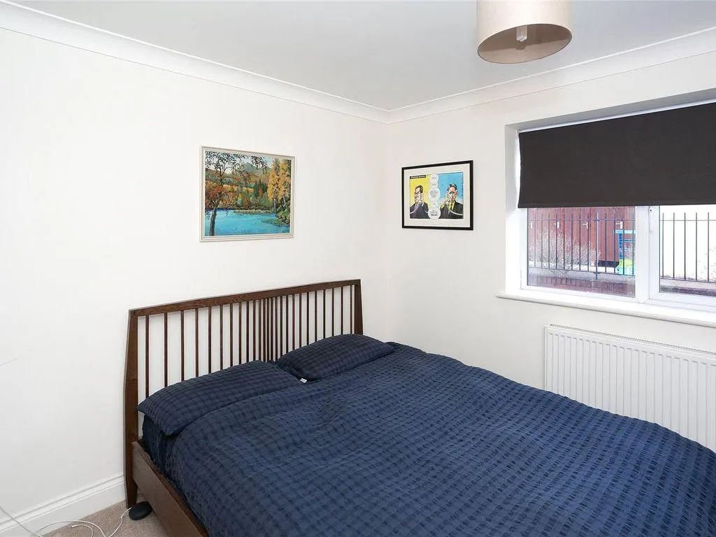 Whippendell Road, Watford, WD18, photo 9