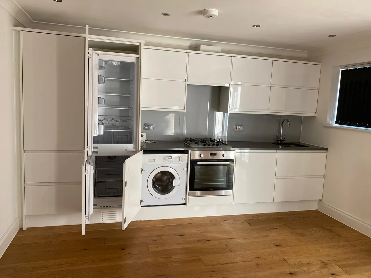 Whippendell Road, Watford, WD18, photo 2