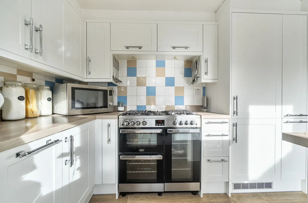Marlborough Close, Chichester, PO19, photo 7