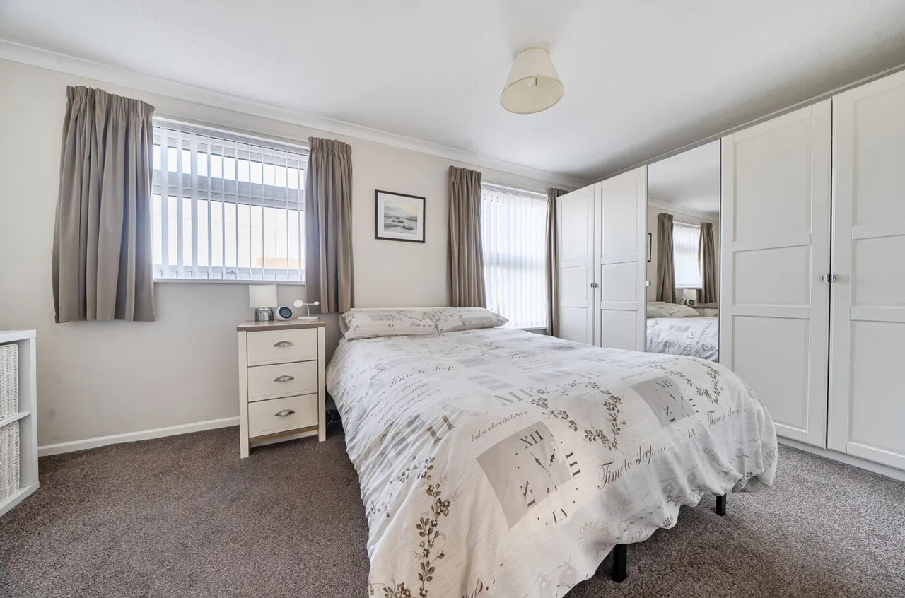 Marlborough Close, Chichester, PO19, photo 13