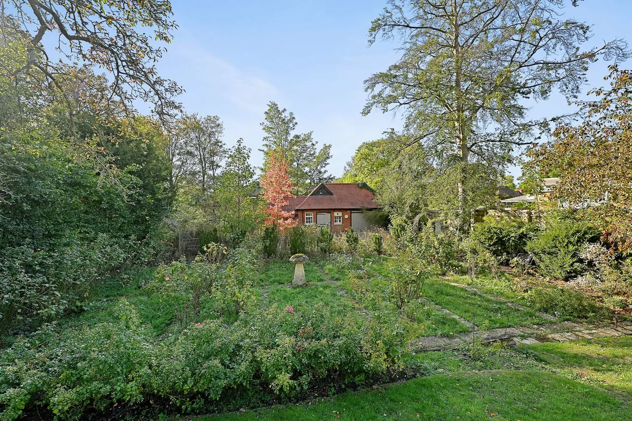 Paines Lane, Harrow, HA5, photo 16