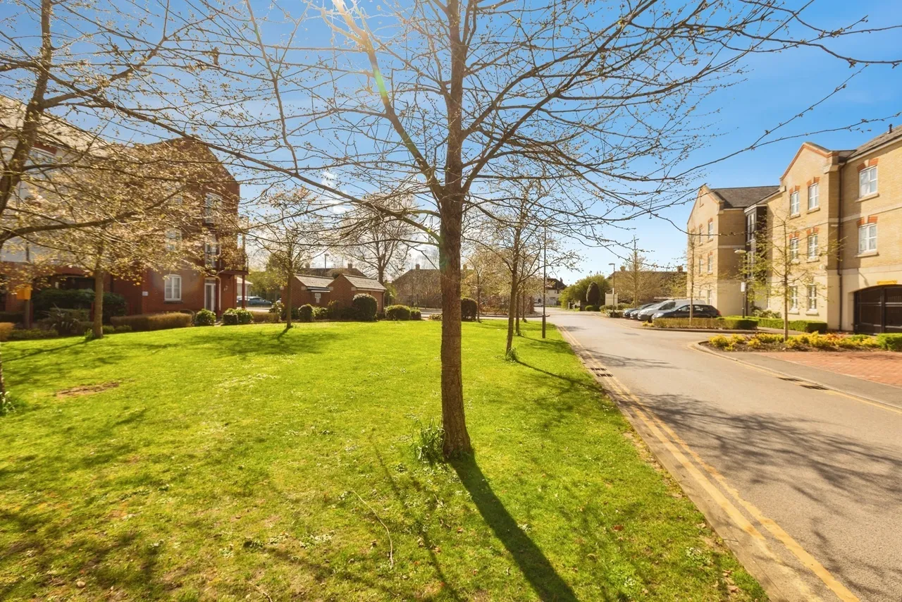 Coxhill Way, Aylesbury, Buckinghamshire, HP21, photo 8