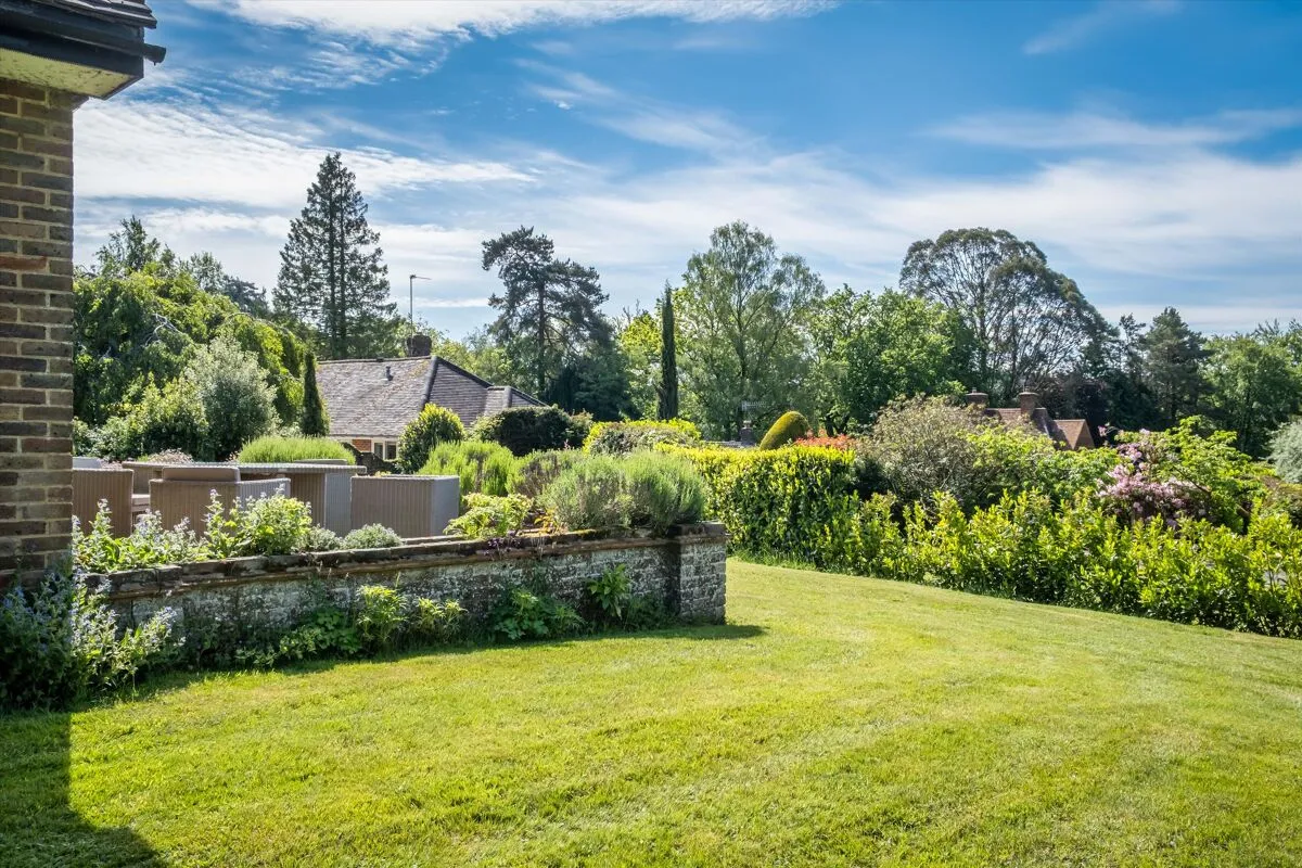 Three Gates Lane, Haslemere, GU27, photo 4