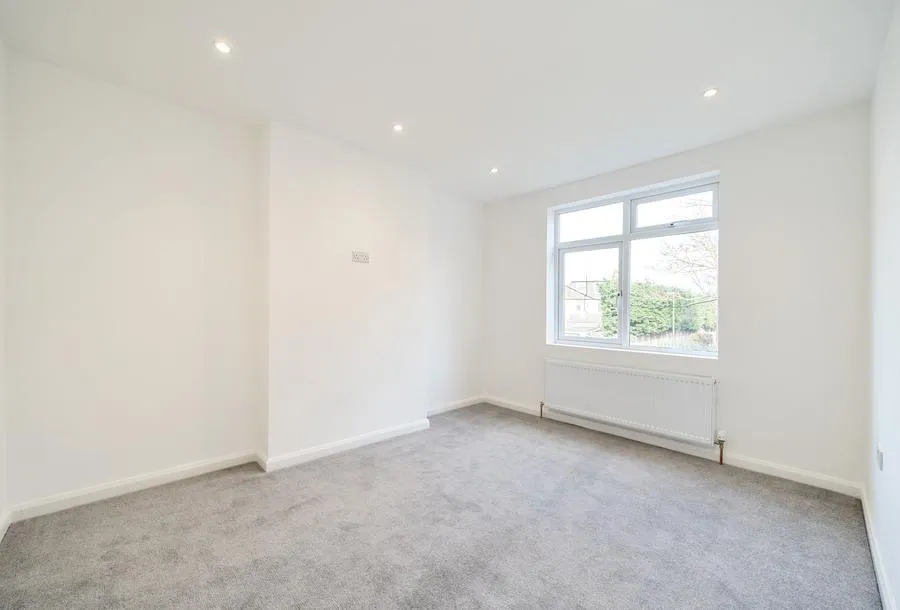 Lammas Avenue, Mitcham, CR4, photo 16