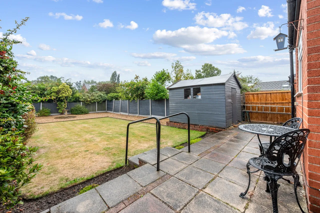 Kiln Lane, Dentons Green, WA10, photo 22