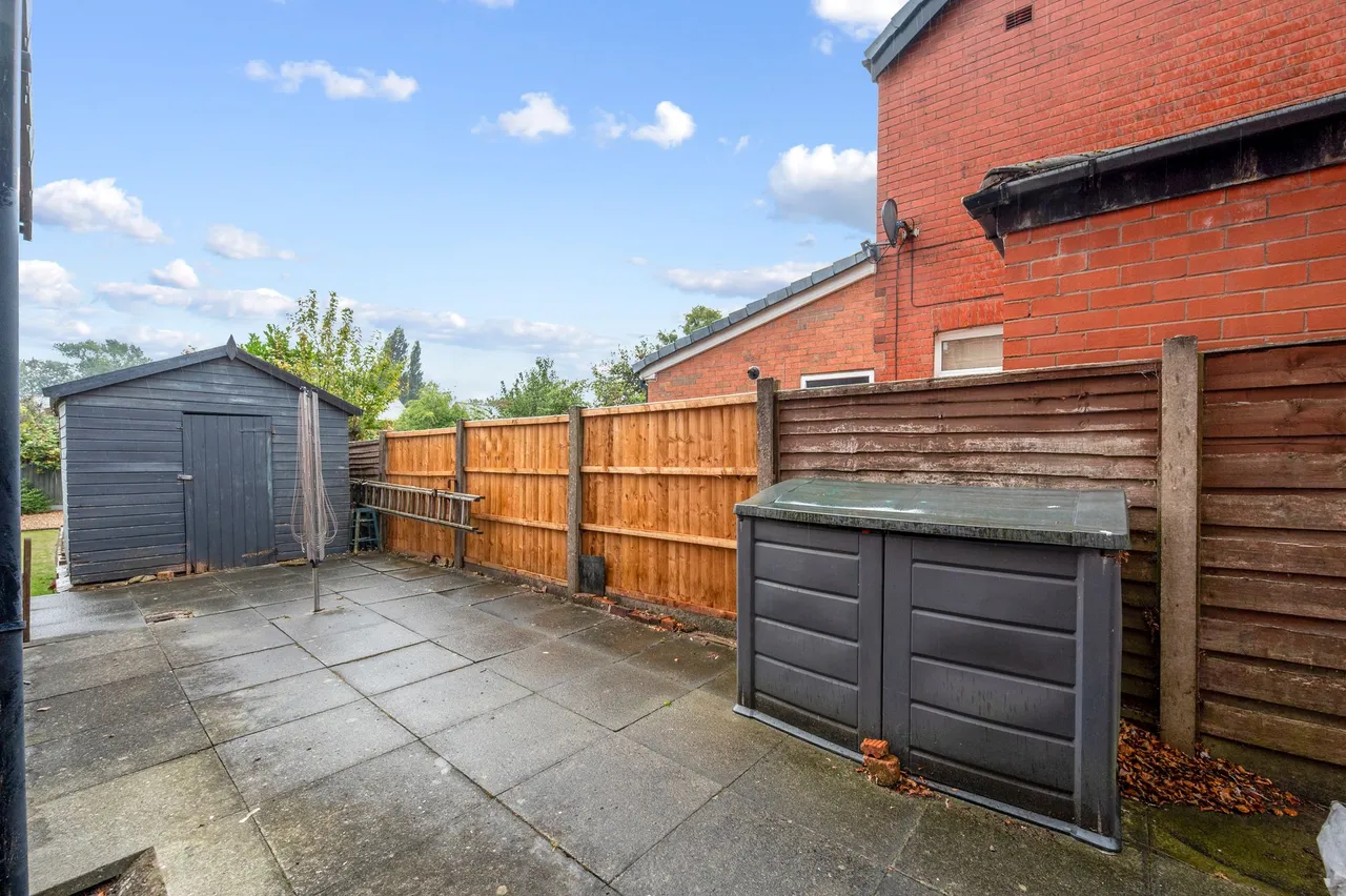 Kiln Lane, Dentons Green, WA10, photo 28