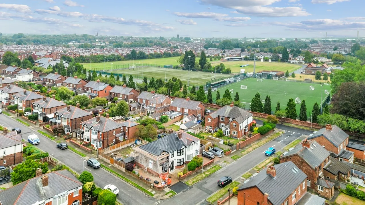 Kiln Lane, Dentons Green, WA10, photo 27