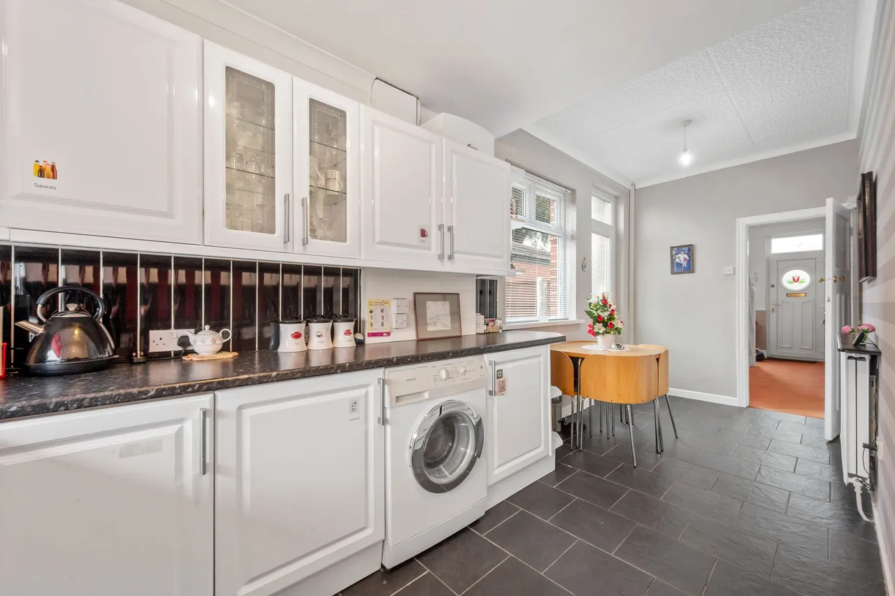 Kiln Lane, Dentons Green, WA10, photo 9