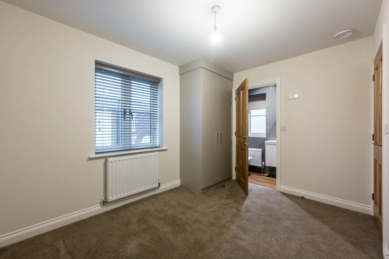 Cross Street, Standish, WN6, photo 9
