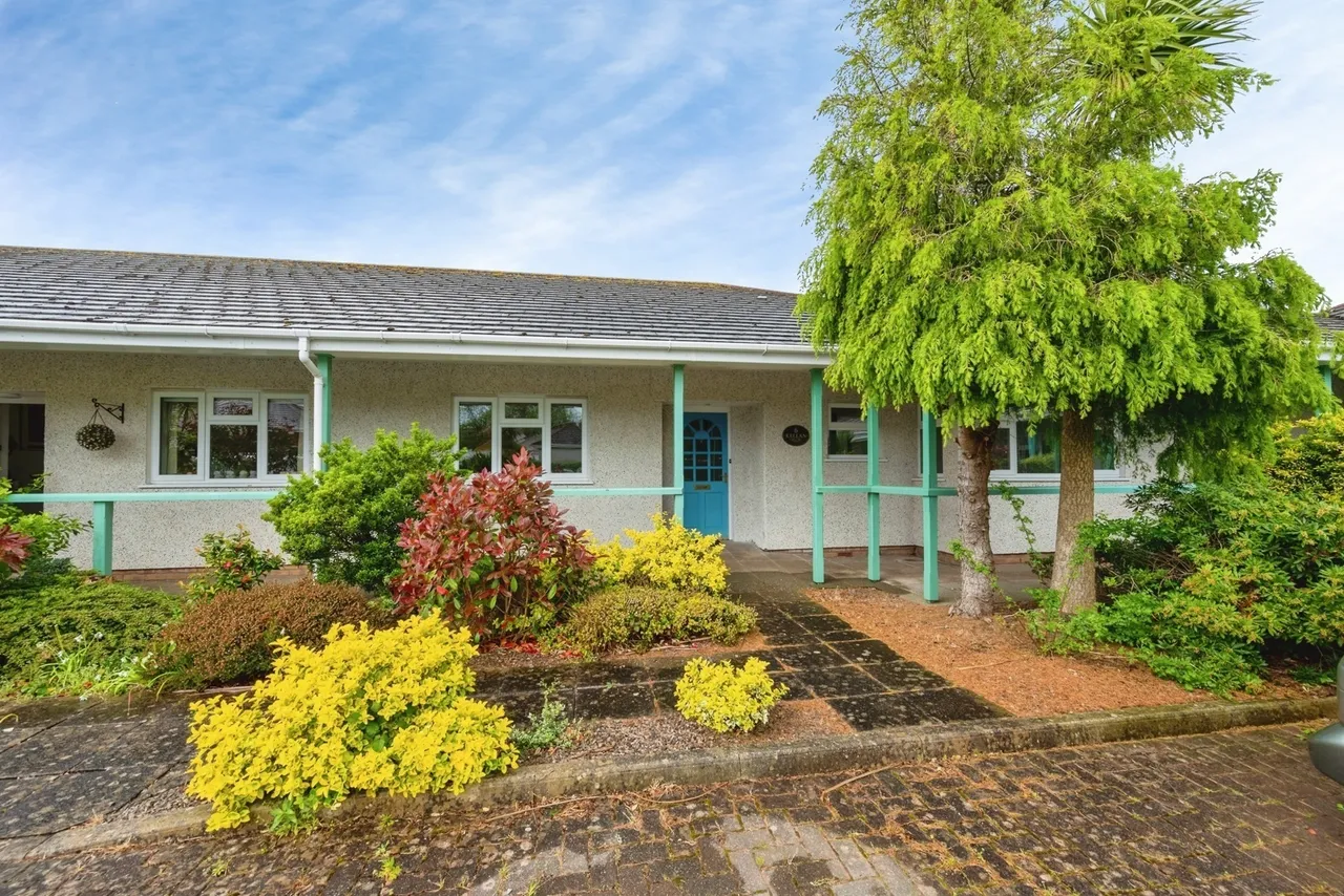 2 bed house for sale, Windmill Courtyard, St. Minver, PL27
