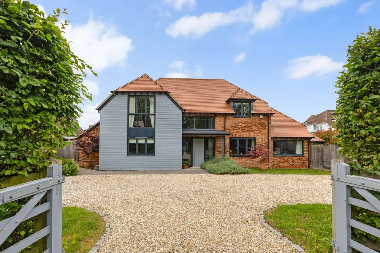 4 bed house for sale — Bessels Way, Blewbury, Didcot, Oxfordshire, OX11 9NN