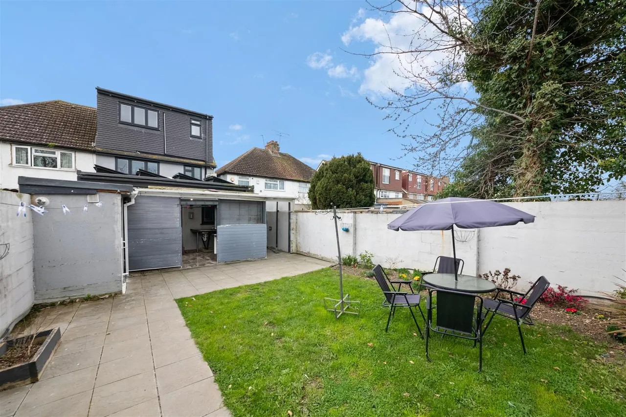 West Way, Hounslow, photo 18