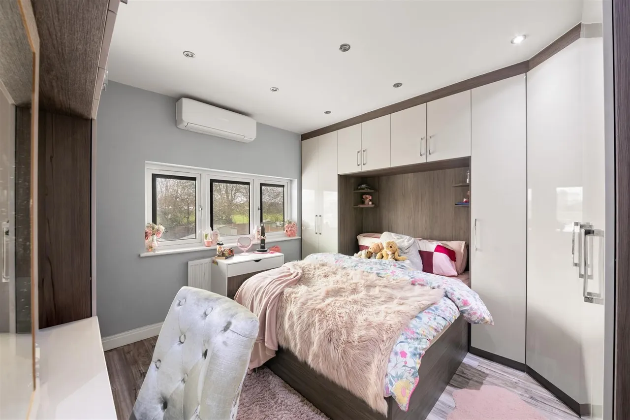 West Way, Hounslow, photo 12