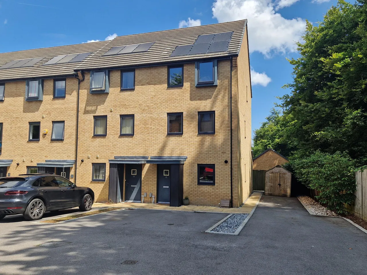 4 bed house for sale — Divot Way, Basingstoke, RG24