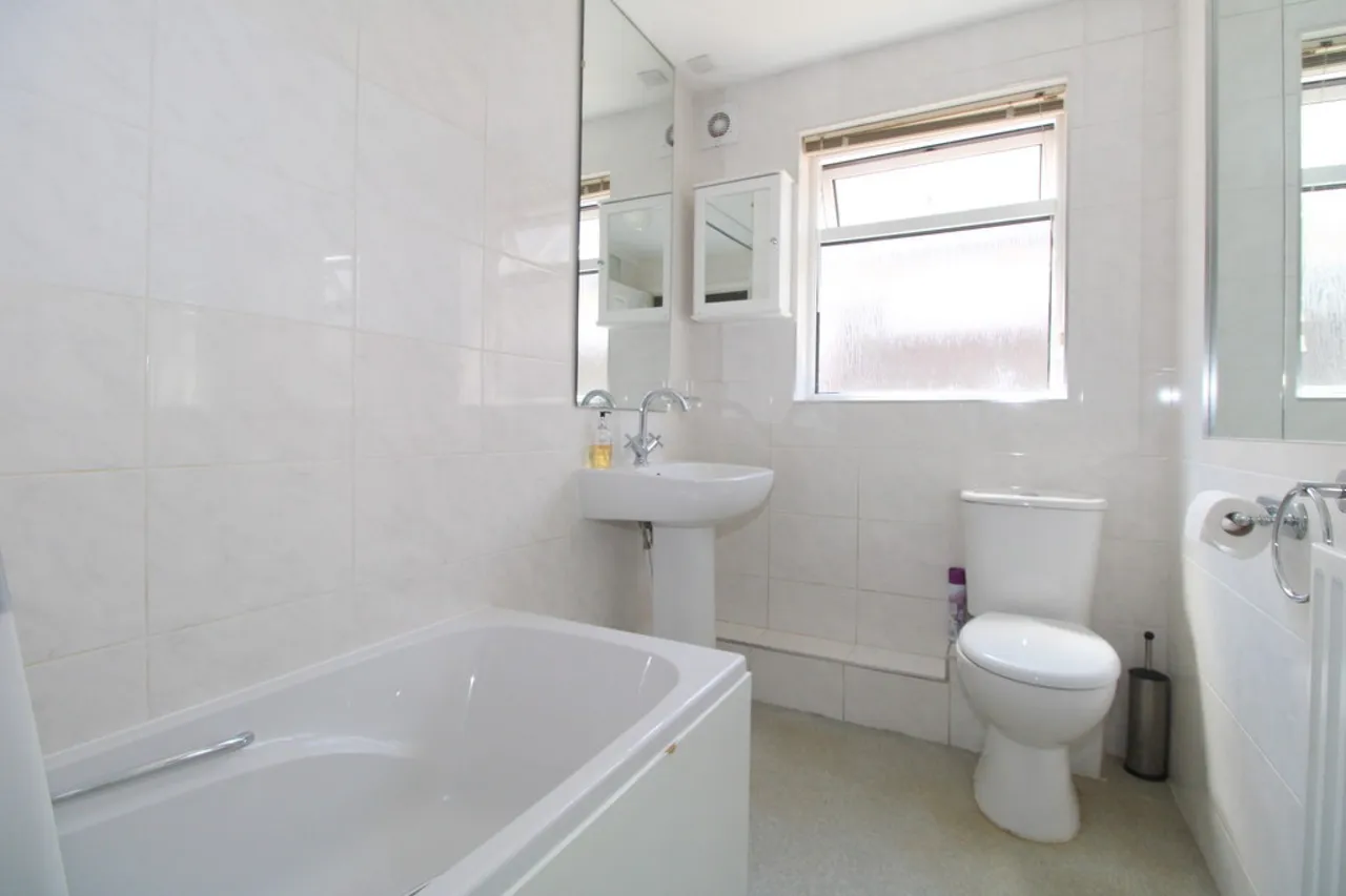 Townsend Road, Ashford, photo 9