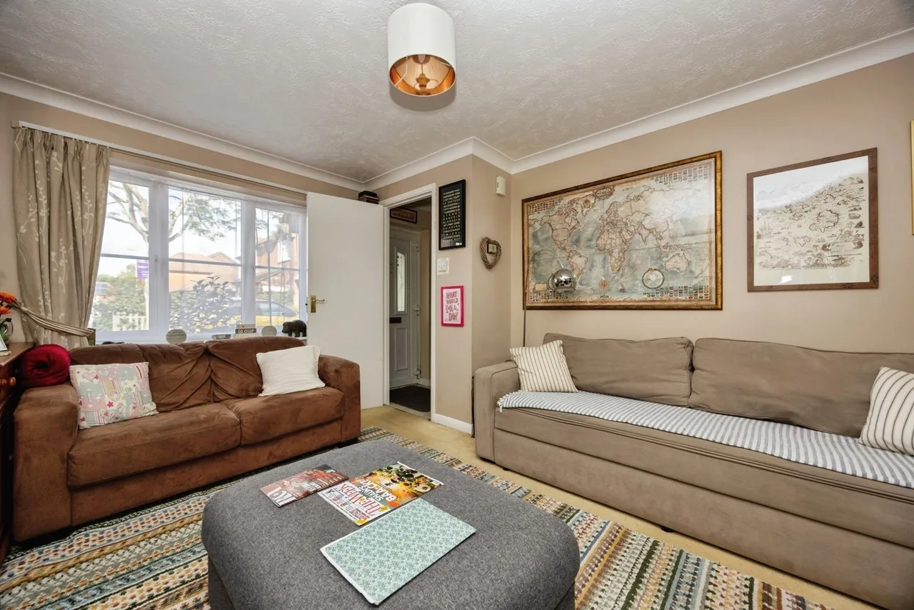 Blue Timbers Close, Bordon, GU35, photo 2