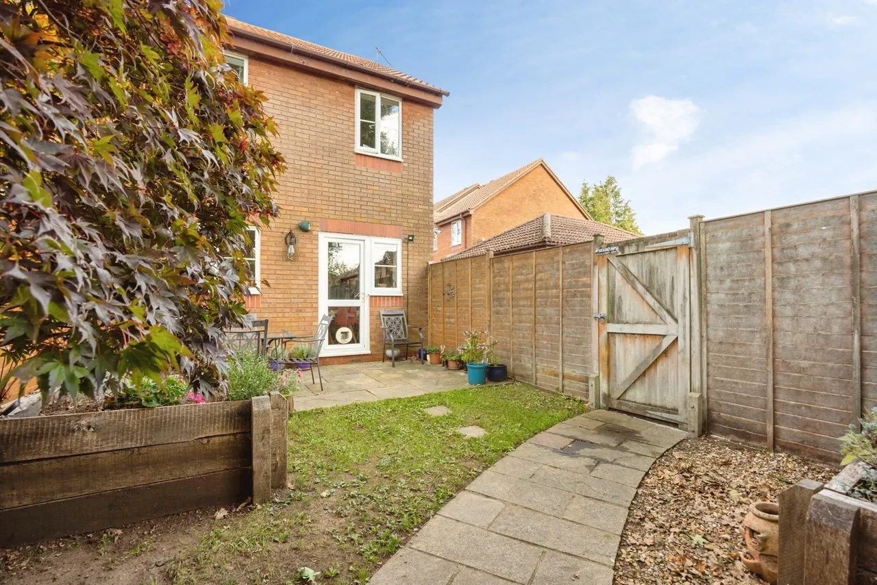 Blue Timbers Close, Bordon, GU35, photo 12