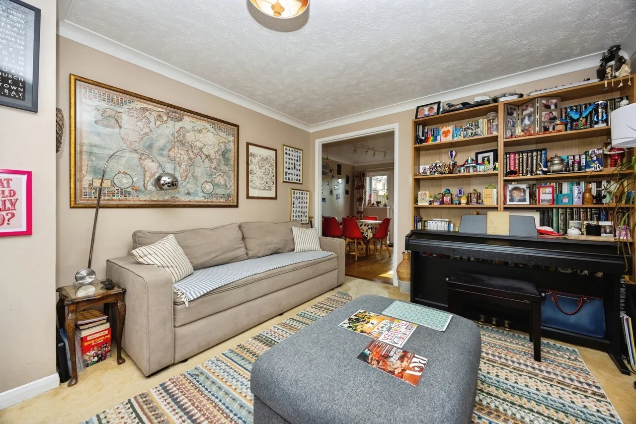 Blue Timbers Close, Bordon, GU35, photo 5