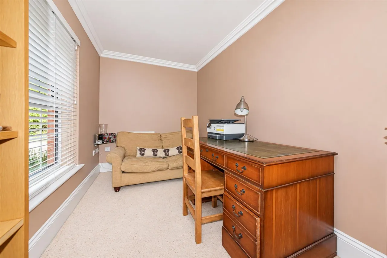 Cawett Drive, Fleet, GU51, photo 17