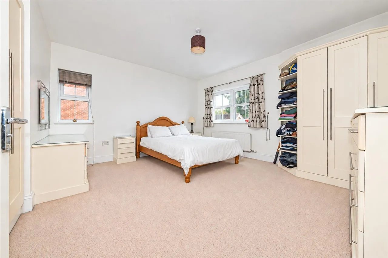 Cawett Drive, Fleet, GU51, photo 4