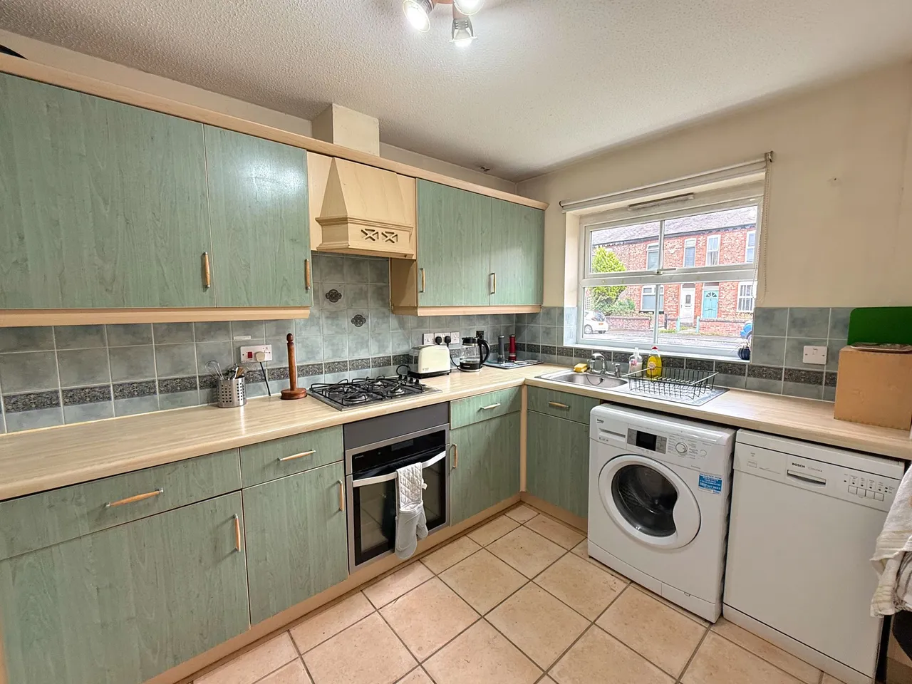 Lindow Street, Sale, photo 6