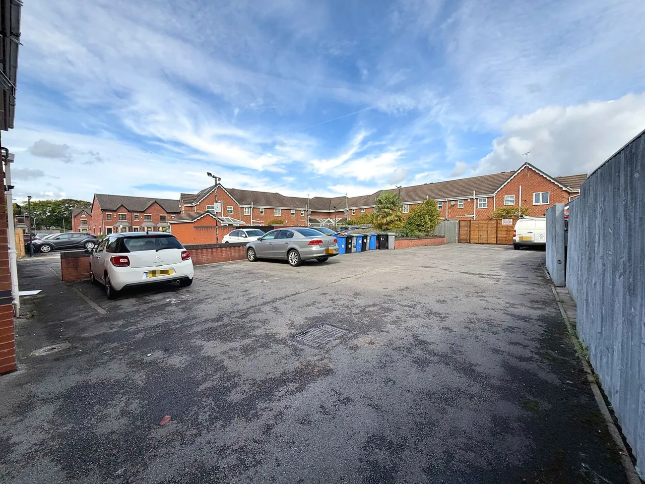 Lindow Street, Sale, photo 18