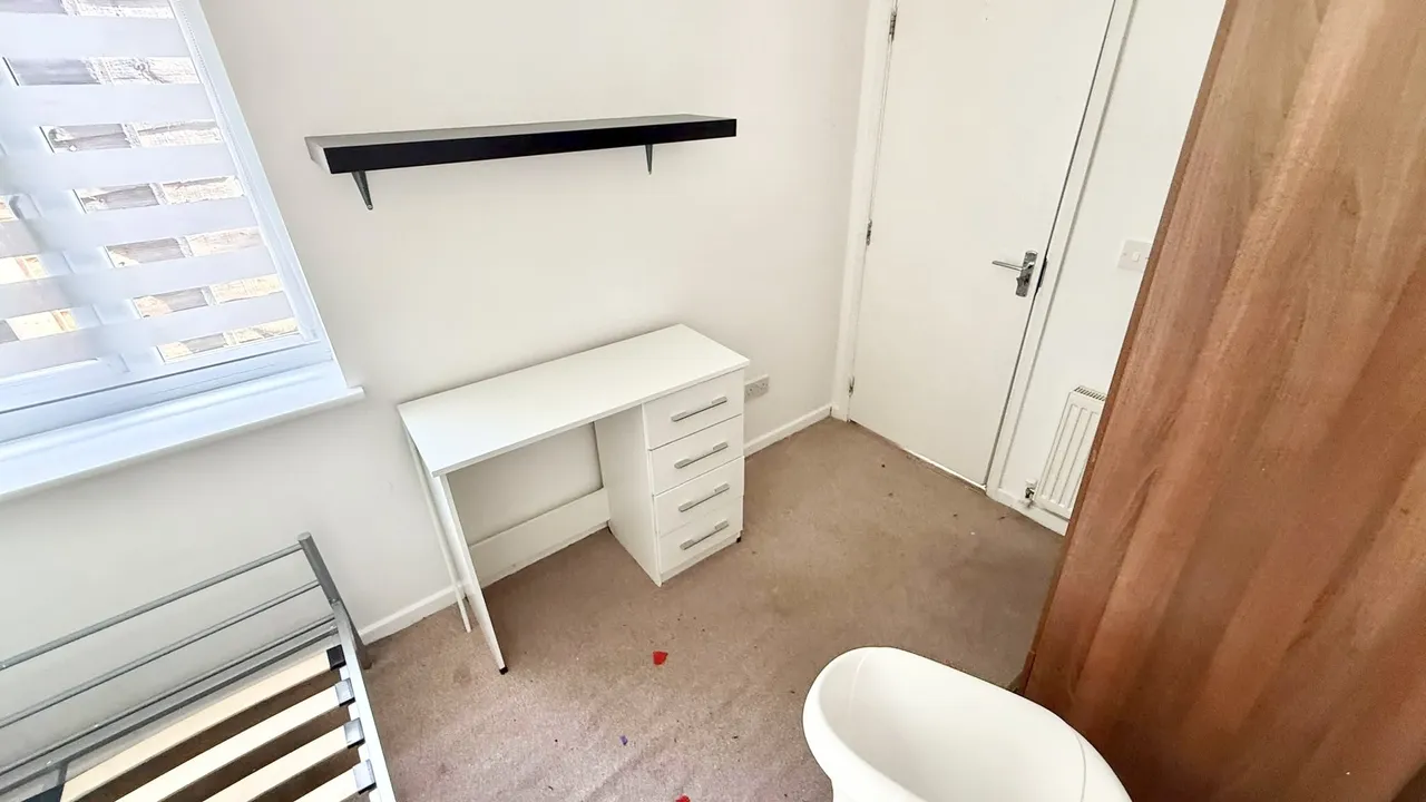 Heeley Road, B29, photo 3