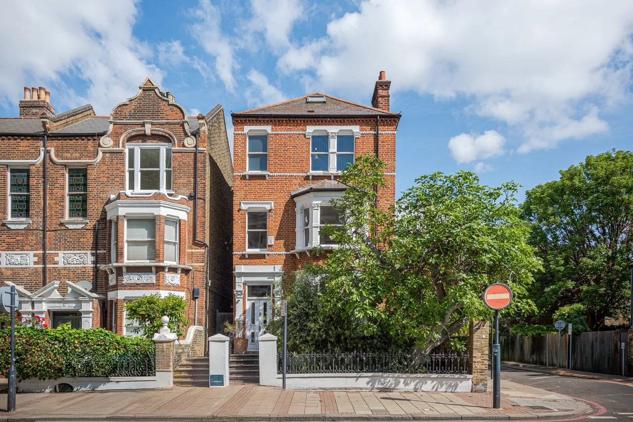 6 bed house for sale — Prince of Wales Drive, Battersea, South West London