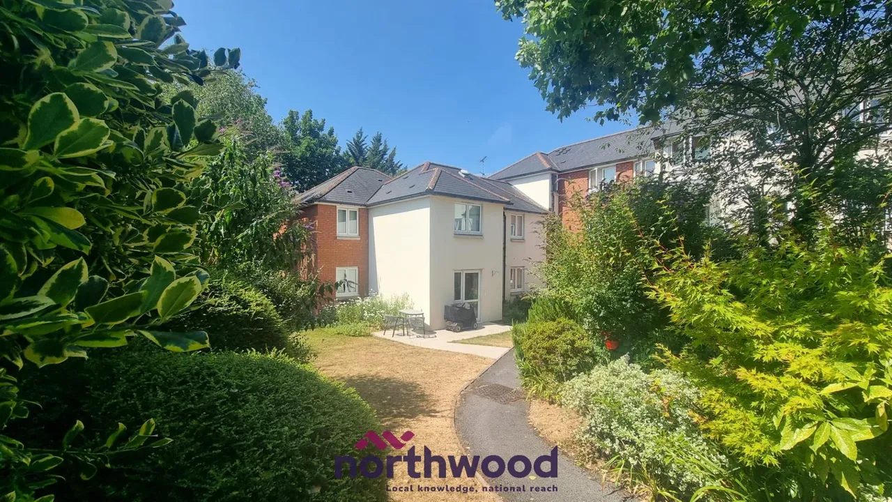 2 bed flat for sale, Mowbray Court, Heavitree, EX2