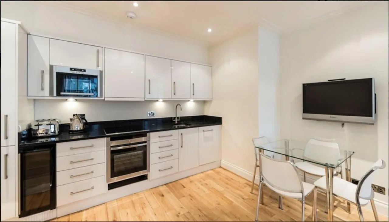 Grosvenor Hill, Mayfair, photo 2