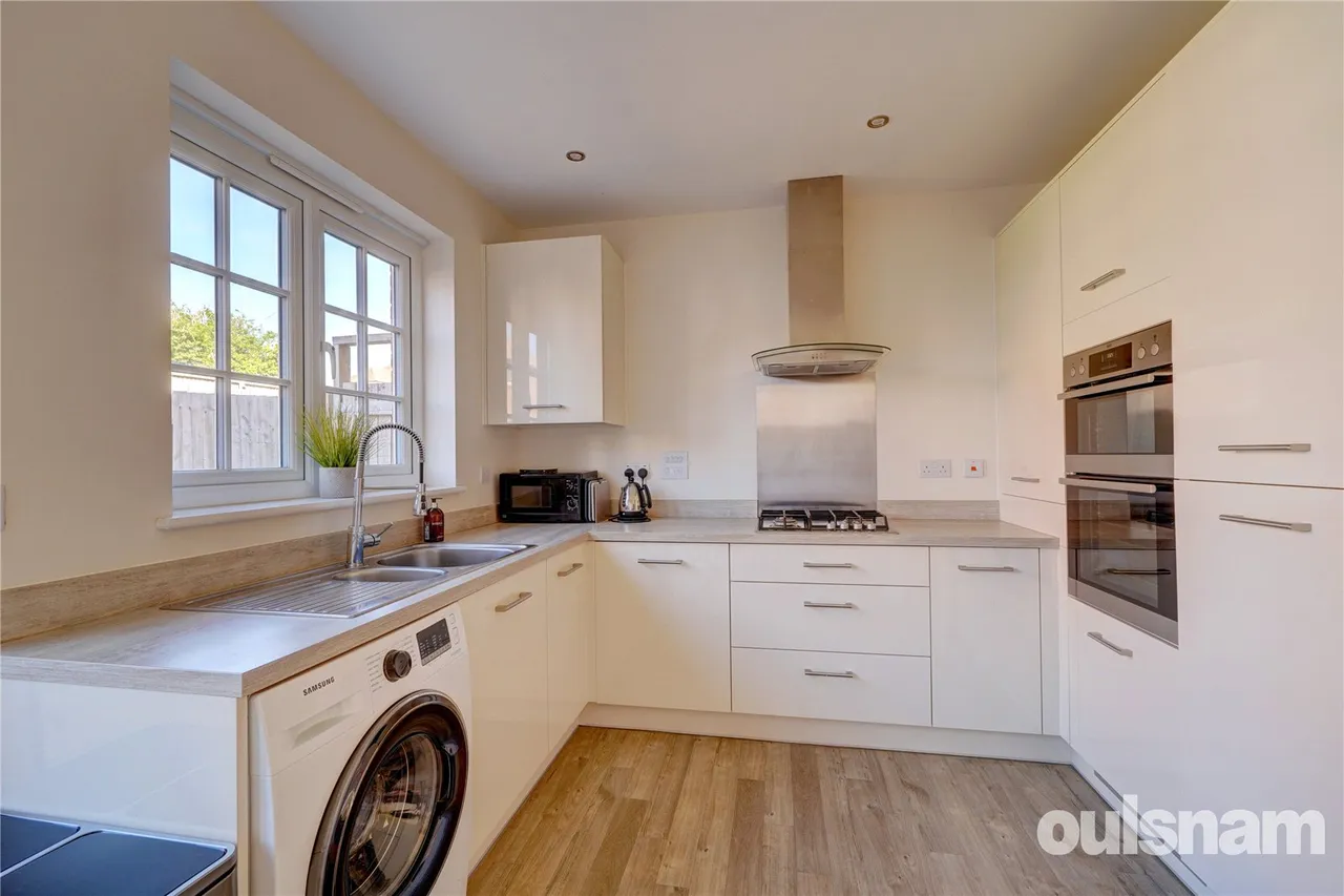 Raven Gardens, Droitwich, Worcestershire, WR9 7GE, photo 5
