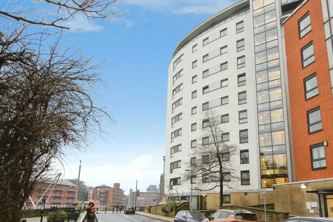 Armouries Way, LS10, photo 12