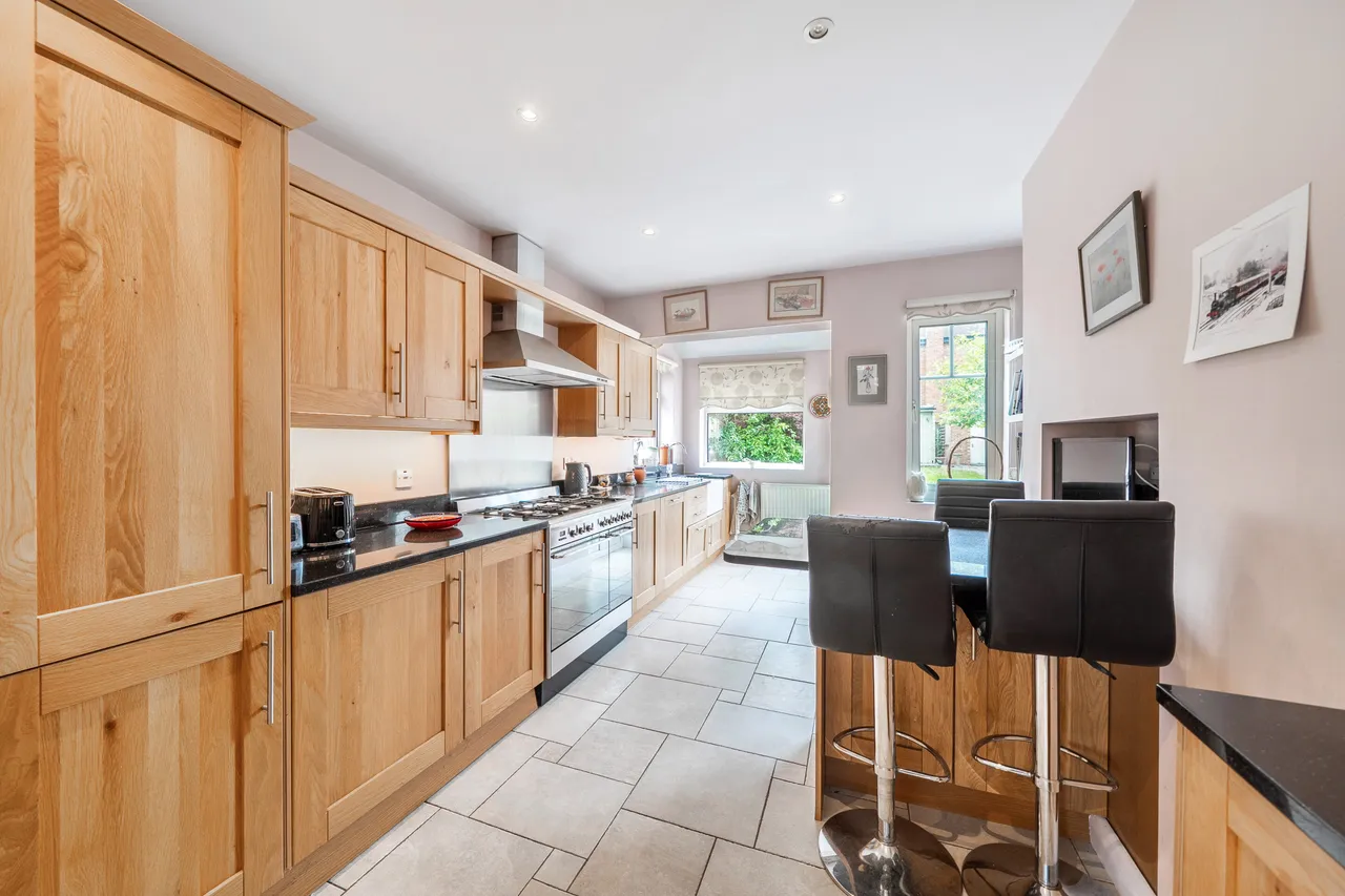 St. Martins Approach, Ruislip, HA4, photo 7