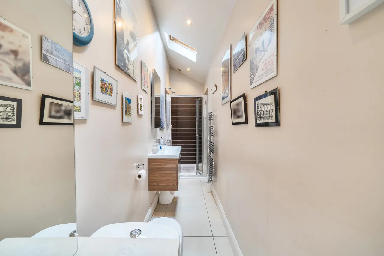 St. Martins Approach, Ruislip, HA4, photo 10