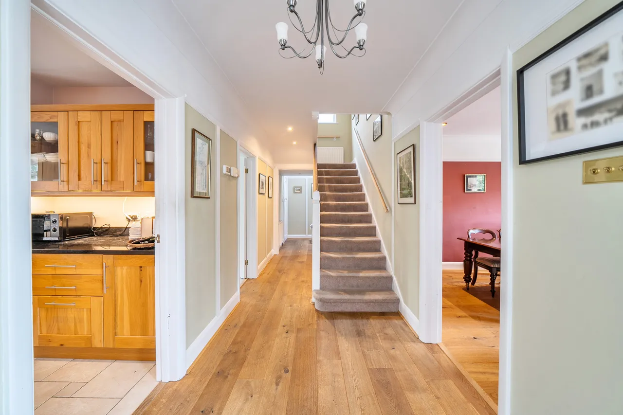 St. Martins Approach, Ruislip, HA4, photo 2