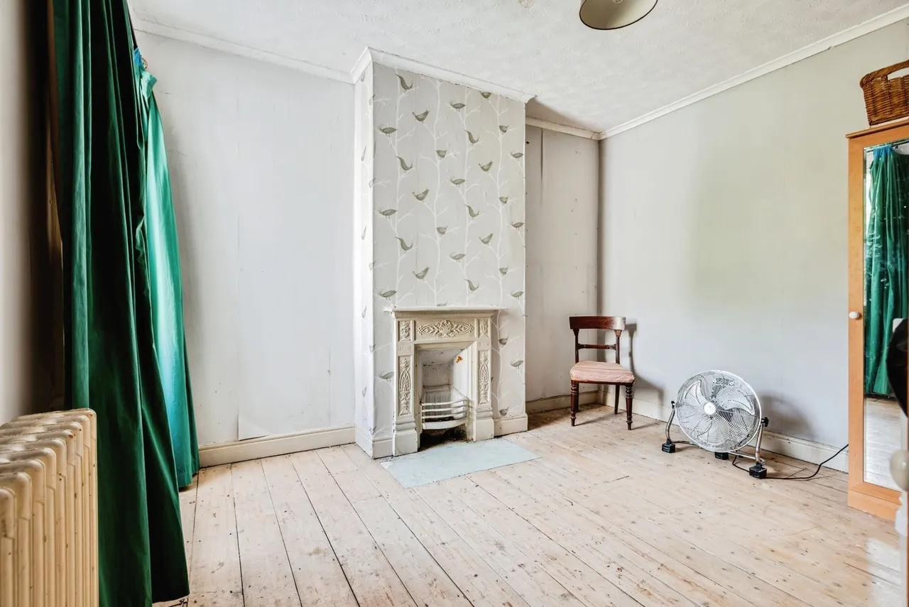 Kingshill Road, SWINDON, Wiltshire, SN1, photo 14