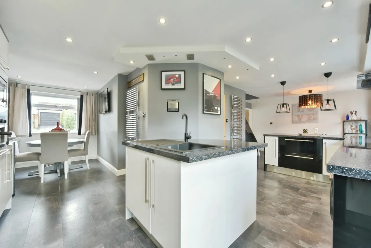 Ringwood Road, Sothall, Sheffield, S20, photo 2