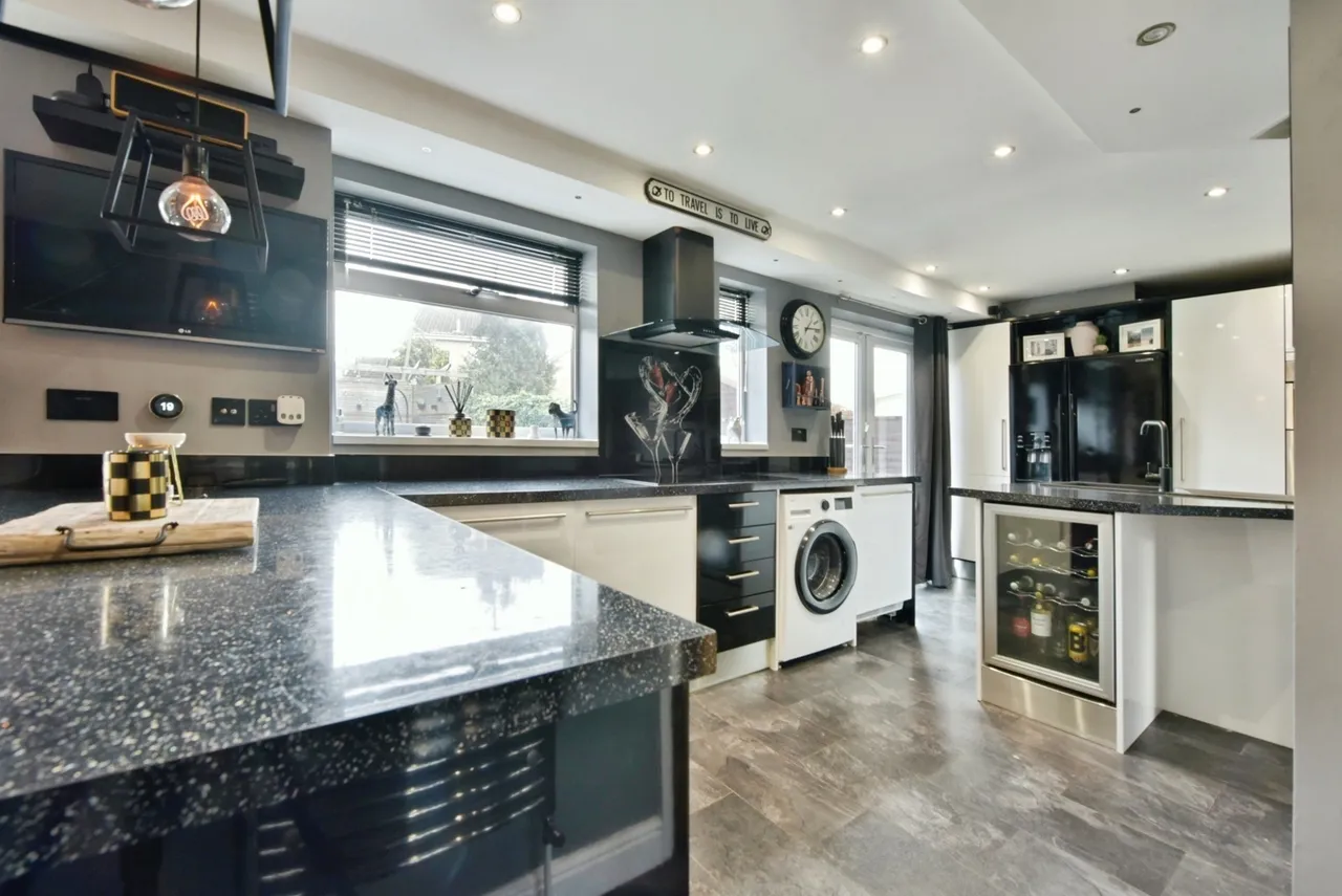 Ringwood Road, Sothall, Sheffield, S20, photo 7