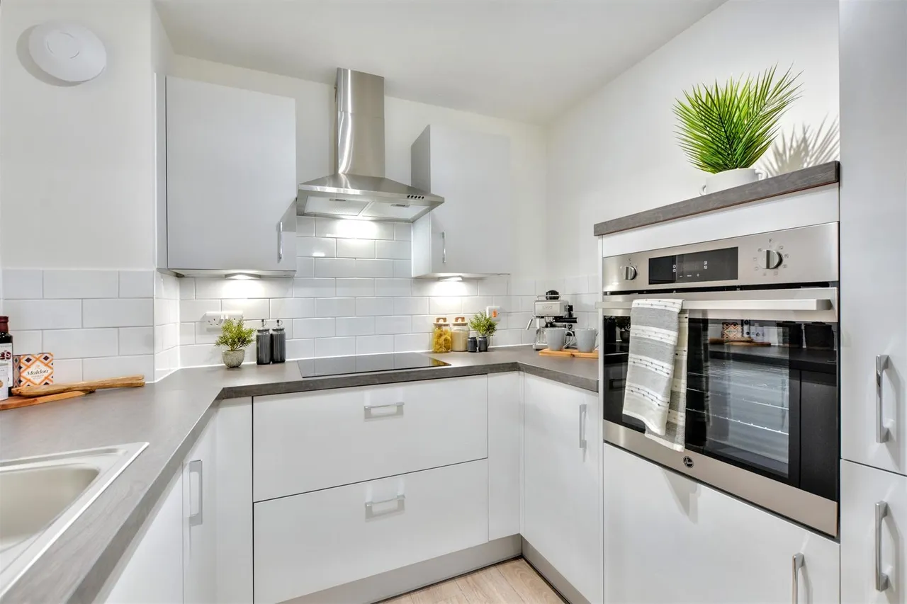 Wilmot Lane, Beeston, NG9, photo 3